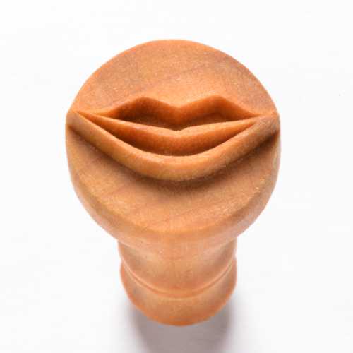 MKM Lips 2.5cm wood stamp